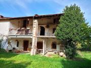 Rustici e casali in vendita di 223 m² in Via Castellar