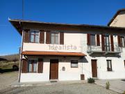 Rustici e casali in vendita di 225 m² in Via Chivasso, 75