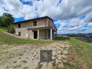 Rustici e casali in vendita di 230 m²