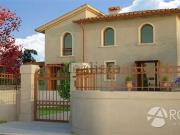 Rustici e casali in vendita di 230 m²