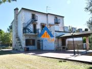 Rustici e casali in vendita di 230 m² in Strada della Barca