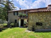 Rustici e casali in vendita di 230 m² in Strada Santa...