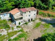 Rustici e casali in vendita di 230 m² in Via Pero