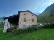 Rustici e casali in vendita di 230 m² in Via Provinciale, 2