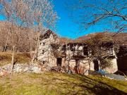 Rustici e casali in vendita di 230 m² in Via SP36, 13