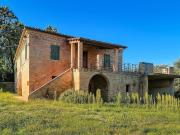 Rustici e casali in vendita di 235 m² in Contrada Grazie