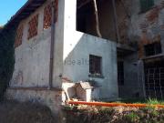 Rustici e casali in vendita di 240 m²
