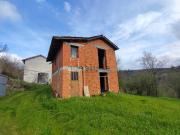 Rustici e casali in vendita di 240 m²