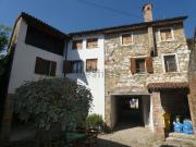 Rustici e casali in vendita di 240 m² in Località Fratta