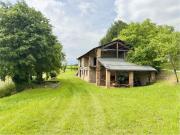 Rustici e casali in vendita di 240 m² in Via Laura...