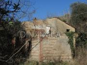 Rustici e casali in vendita di 242 m²