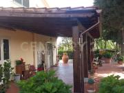 Rustici e casali in vendita di 244 m² in Strada Pedemontana