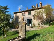 Rustici e casali in vendita di 245 m² in Strada Case Grandi