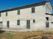 Rustici e casali in vendita di 250 m²