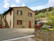 Rustici e casali in vendita di 250 m²