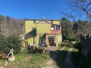 Rustici e casali in vendita di 250 m²