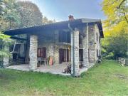 Rustici e casali in vendita di 250 m²