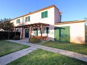 Rustici e casali in vendita di 250 m²