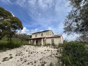 Rustici e casali in vendita di 250 m² in Strada Amelia Giove