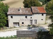 Rustici e casali in vendita di 250 m² in Via Aldo Moro, 28