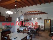 Rustici e casali in vendita di 250 m² in Via Aquisana
