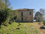 Rustici e casali in vendita di 250 m² in Via del Giardino