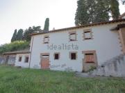 Rustici e casali in vendita di 250 m² in Via della Pace