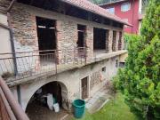 Rustici e casali in vendita di 250 m² in Via Farfareno, 8