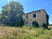 Rustici e casali in vendita di 250 m² in Via Grimau, 1