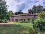 Rustici e casali in vendita di 250 m² in Via Nazionale...