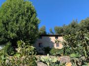 Rustici e casali in vendita di 250 m² in Via pradalino