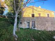 Rustici e casali in vendita di 250 m² in Via San Marino