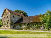 Rustici e casali in vendita di 250 m² in Via Tremea, 42