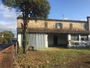 Rustici e casali in vendita di 255 m²