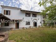 Rustici e casali in vendita di 255 m²