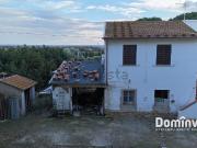 Rustici e casali in vendita di 255 m² in Via della Ficona