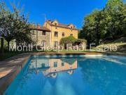 Rustici e casali in vendita di 257 m²