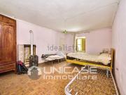 Rustici e casali in vendita di 258 m² in Via Barge, 80