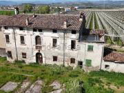 Rustici e casali in vendita di 2590 m² in Via Buggia