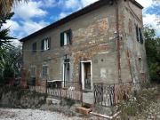 Rustici e casali in vendita di 260 m² in Via della Cella