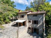 Rustici e casali in vendita di 260 m² in Via Santa Maria...