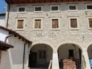 Rustici e casali in vendita di 264 m² in Via Cal di...