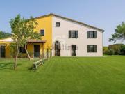 Rustici e casali in vendita di 266 m² in Via Pozzetto, 287