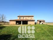 Rustici e casali in vendita di 270 m² in Via Violetti