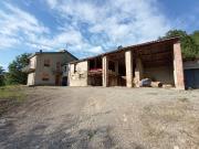 Rustici e casali in vendita di 276 m² in Strada Bacedasco