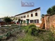 Rustici e casali in vendita di 279 m² in Via Corinna...