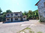 Rustici e casali in vendita di 280 m² in Strada Senza Nome