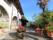 Rustici e casali in vendita di 280 m² in Località Versola