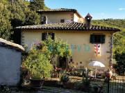 Rustici e casali in vendita di 280 m² in Via della villa
