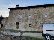 Rustici e casali in vendita di 285 m² in Via Mangona